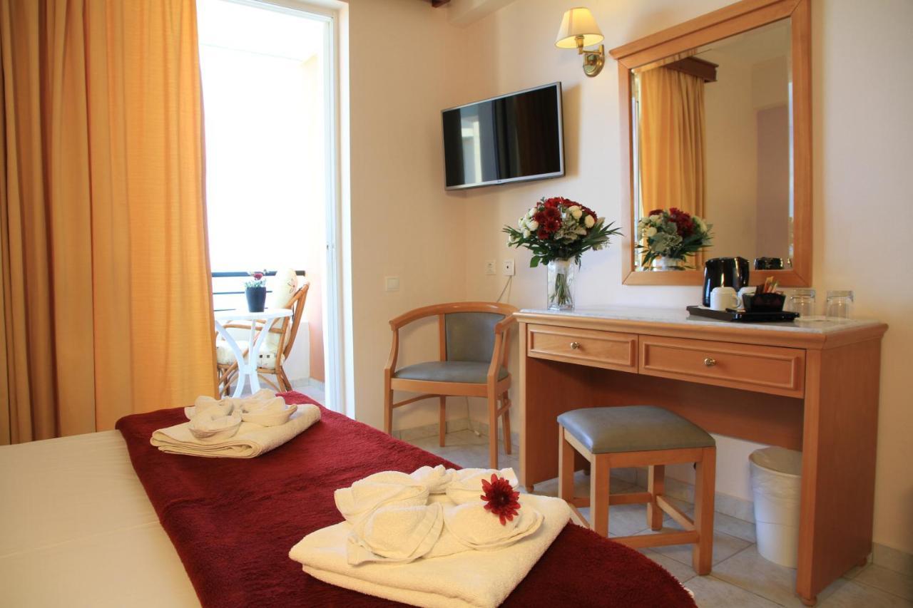 Dedalos Hotel 3*