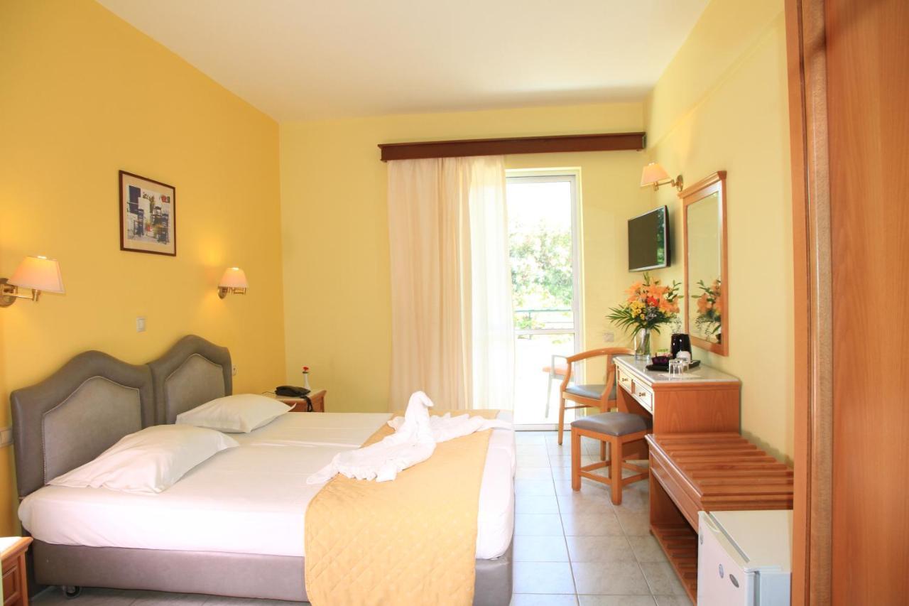 Dedalos Hotel 3*